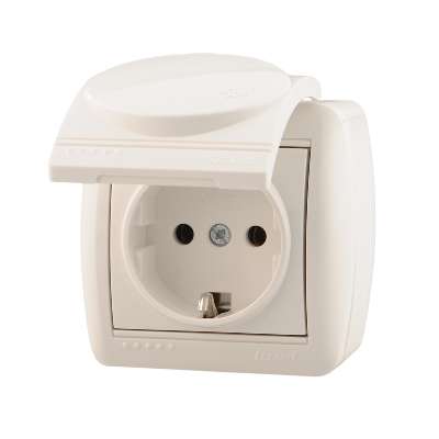 710-0200-123 Розетка 1-м ОП Nata с защ. крышкой керам. с заземл. бел. Lezard
