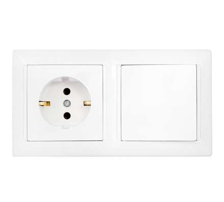 Блок В-РЦ-691 (1-кл.выкл.+роз. с заземл) белый Без НДС п.п.1,16 п.1ст.118 НК