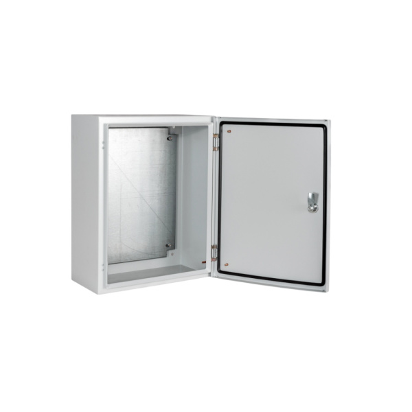 Щит с монтажной панелью ЩМП IP54-03 (655х500х220)