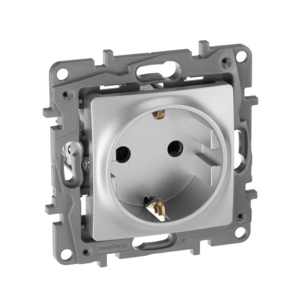 Механизм розетки 1-м Etika с заземл. защ. шторки алюм.Leg.672422