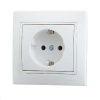701-0202-122 Розетка 1-м Mira с заземл. керам.бел.Lezard
