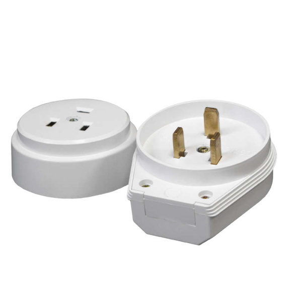 Разъем РШ-ВШ 32А 250В 2Р+РЕ откр. уст. бел. UNIVersal 1235